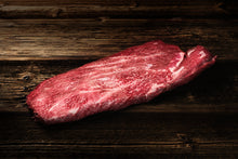 Lade das Bild in den Galerie-Viewer, Flat Iron Steak (1/1 und 1/2 Cuts)